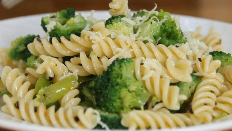 California Chicken Cafe Broccoli Pasta Salad Recipe