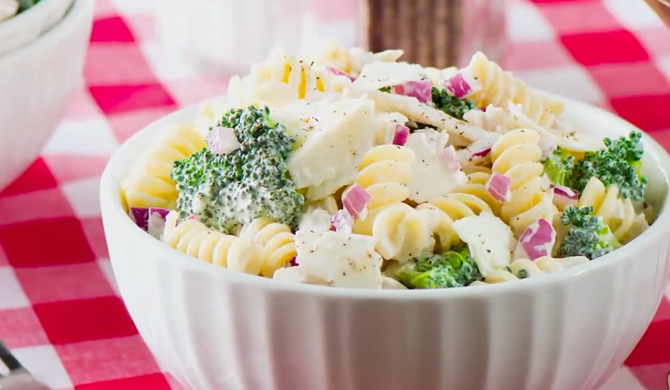 California Chicken Cafe Broccoli Pasta Salad Recipe