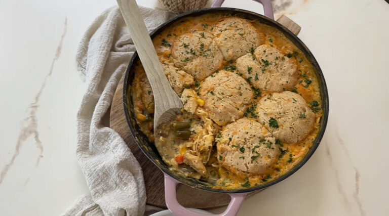 Cheddar Bay Biscuit Chicken Casserole Recipe