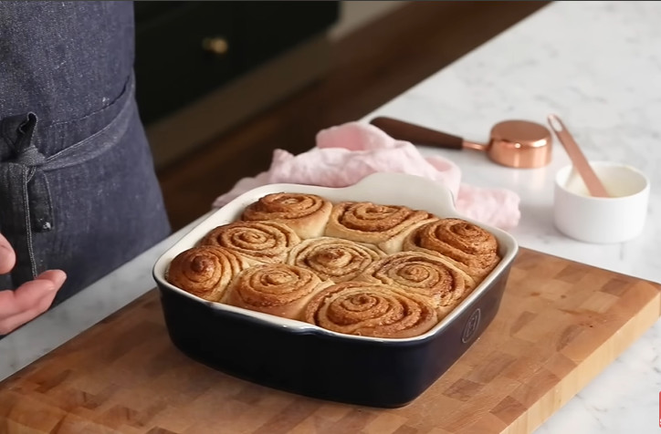 Knaus Berry Farm Cinnamon Rolls Recipe