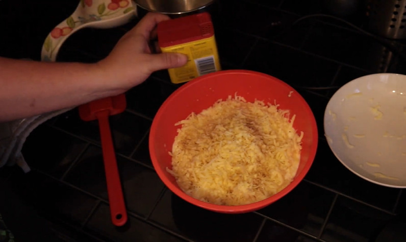 Making the Creamy Cheese Sauce