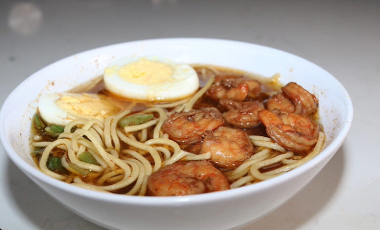 Shrimp Yat Gaw Mein Soup Recipe