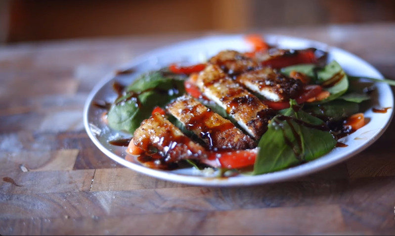 Vinnys Mom Chicken Cutlet