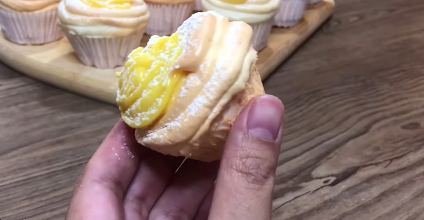 Brazo De Mercedes Cupcake