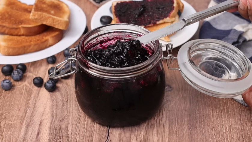 Ball Blueberry Jam 